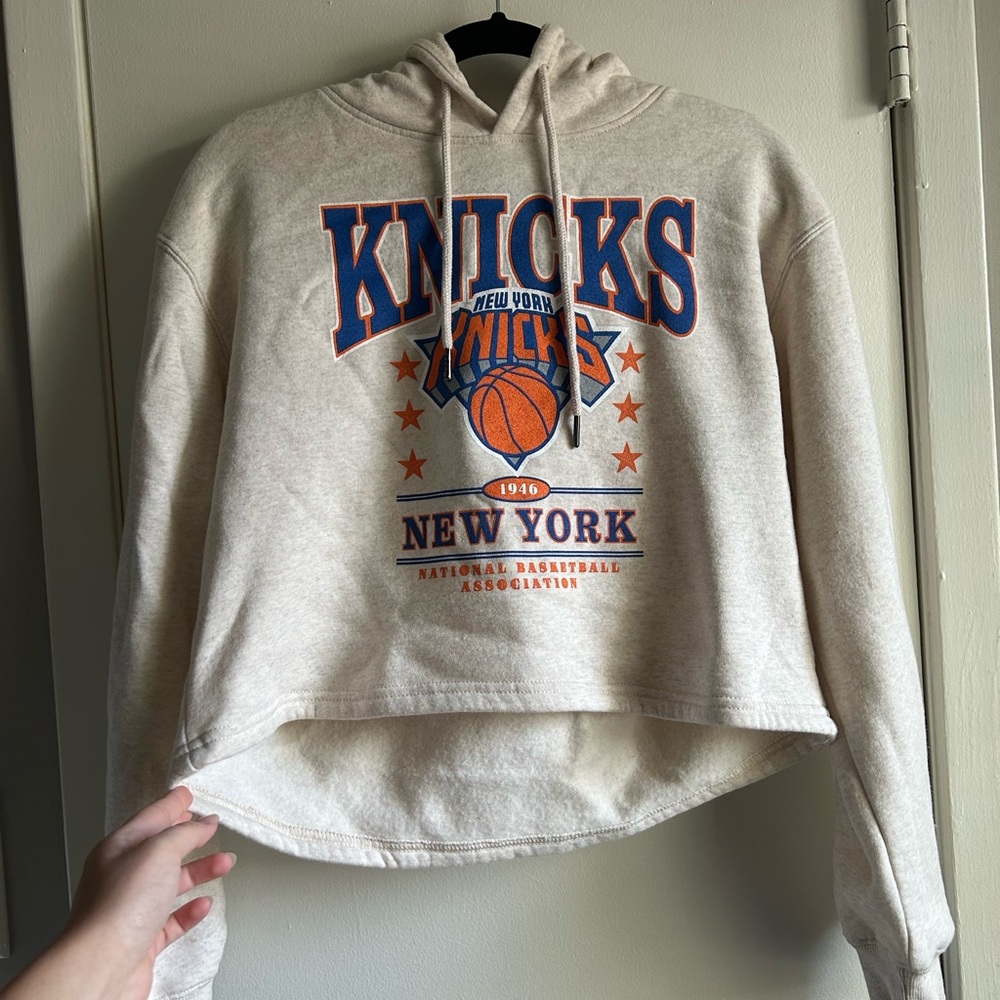 New York Knicks Vintage Cropped Hoodie